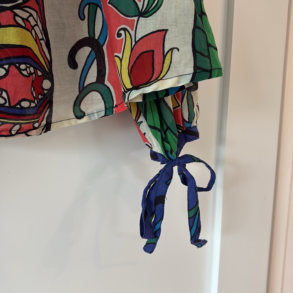 Warm Multi Colored Blouse With Ruffle Collar And … - image 3